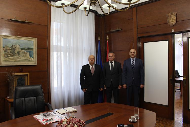 Slika /NG/2020/2 Veljača/Sastanak Dekovic- Crna Gora/IMG_3098.JPG